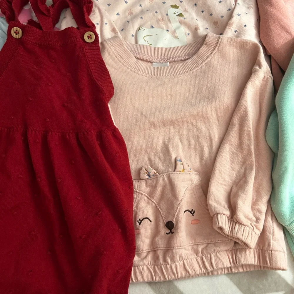 18 Month Girls Bundle Lot of 34 pieces - Picture 4 of 12